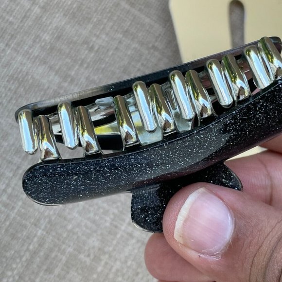 L.Erickson Women Hair Clip Black Jaw Clip Hair Accessory New with defect - Picture 8 of 10